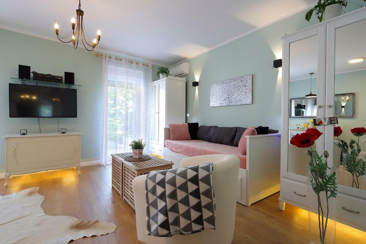 Studio Apartment Ada 2 Rijeka Exterior photo